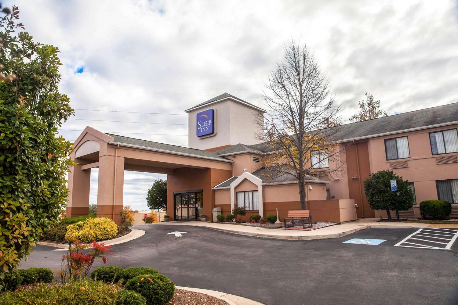 Sleep Inn Woodbridge - Potomac Mills 2/30