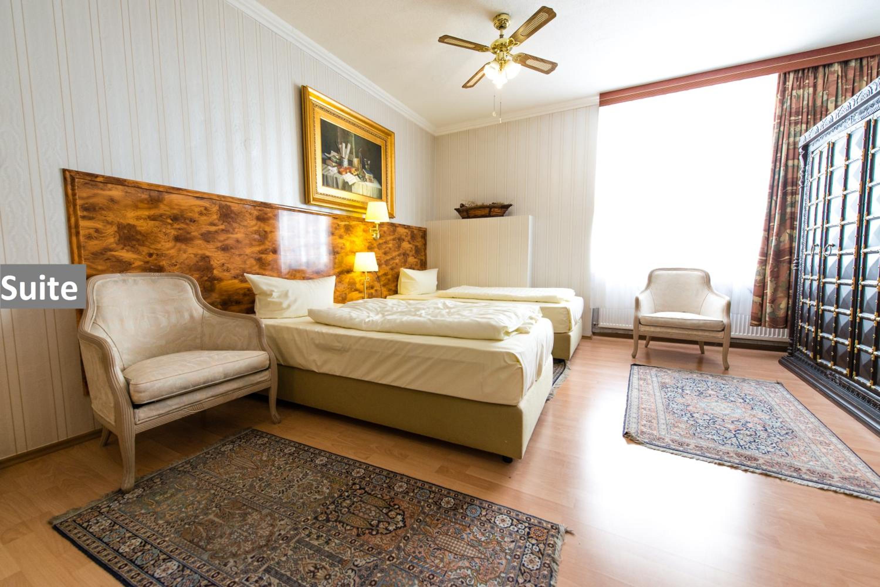 Lowen Hotel 21/58