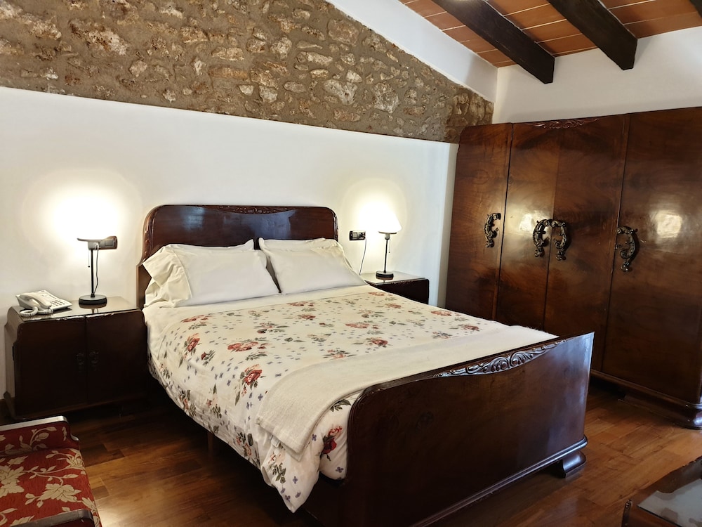 Hotel Segles 32/74