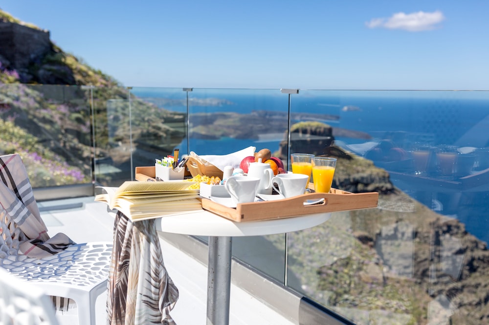 DREAMING VIEW SUITES 40/60