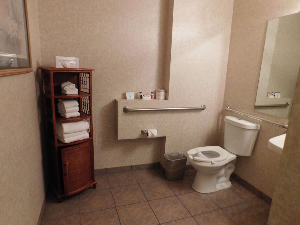 Days Inn by Wyndham Novato/San Francisco 20/50