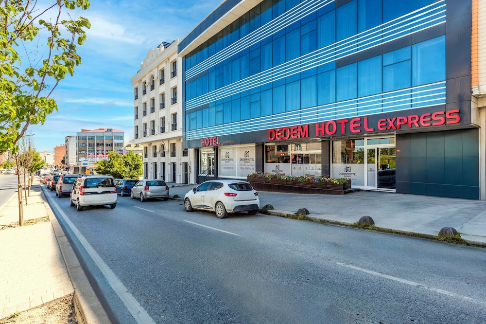 Skylon Airport Hotel 41/49