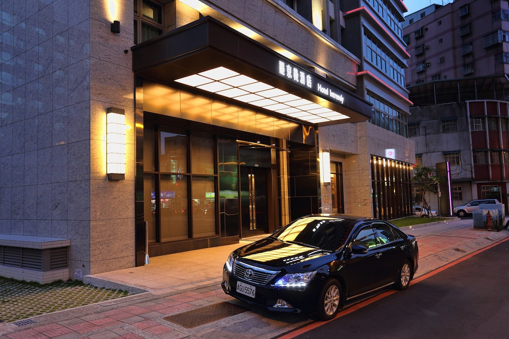 Intrendy Hotel 68/71