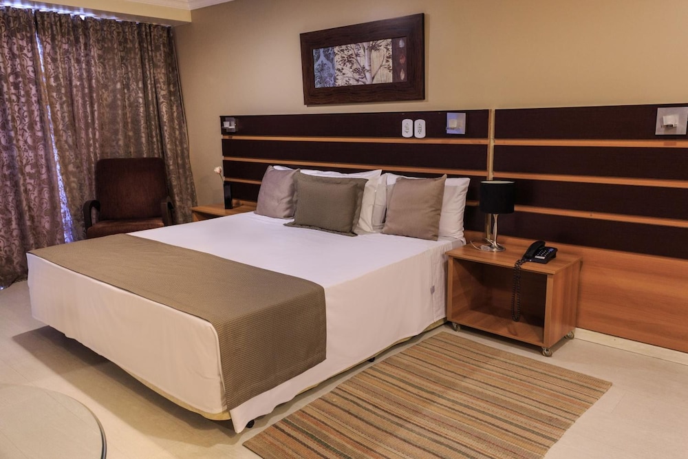 Ferraz Hotel 14/65