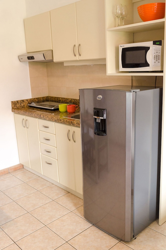 Hotel Suites And Apartments La Sabana 8/39