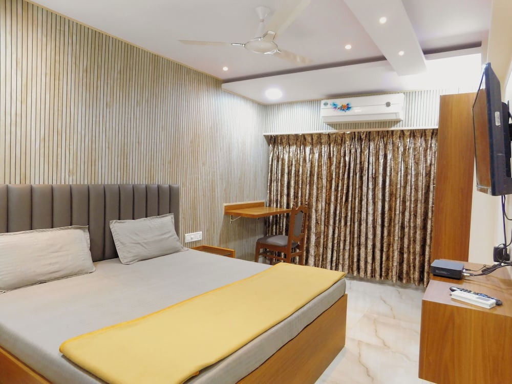 Hotel Nest Inn Malad 11/44