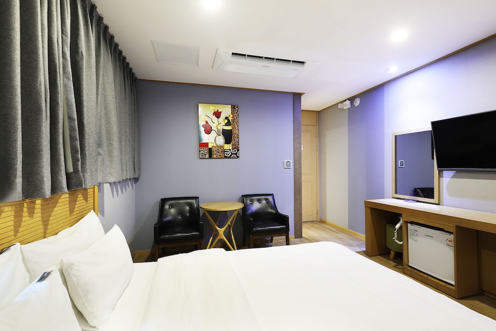 Hotel Golden Hill 17/65