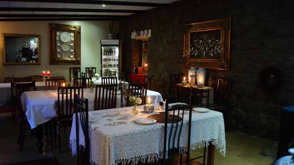 Cunningham Cottage Guest House 32/45