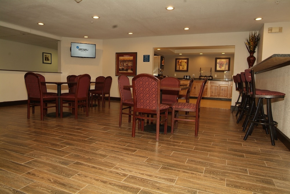 Expo Inn Hotel 24/31