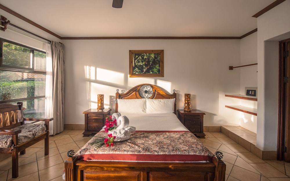 غرفة سوبيريور بسرير مزدوج، Hacienda Guachipelin Hotel 7/9