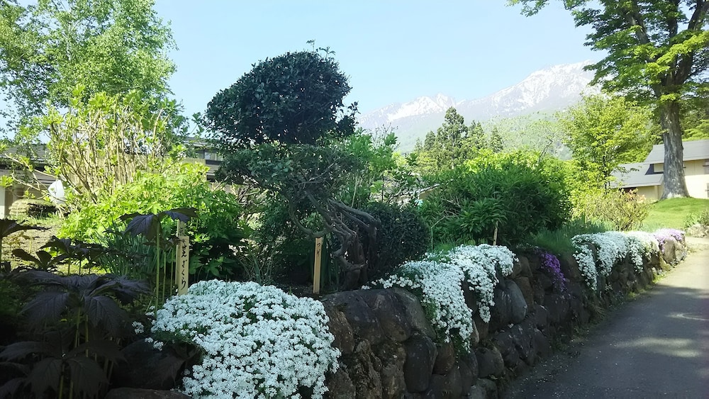 AKAKURA HOTEL 44/49