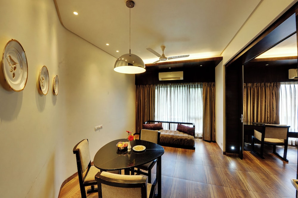 SANKAM RESIDENCY 22/33