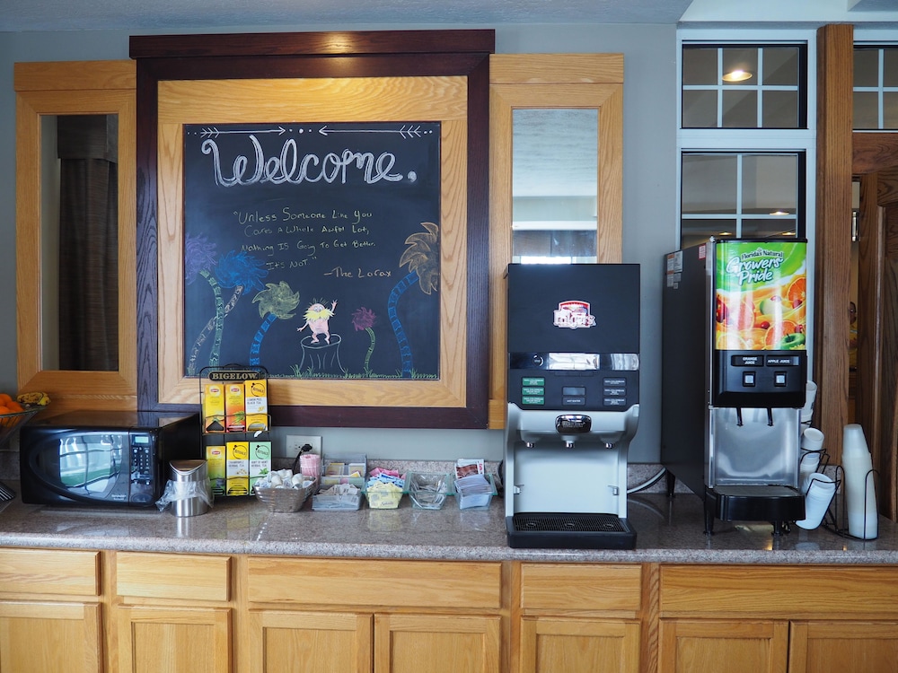 Days Inn by Wyndham Petoskey 21/31