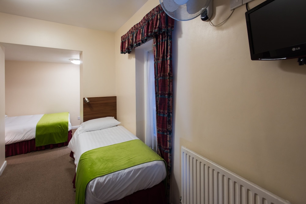 The Dover Hotel 22/43