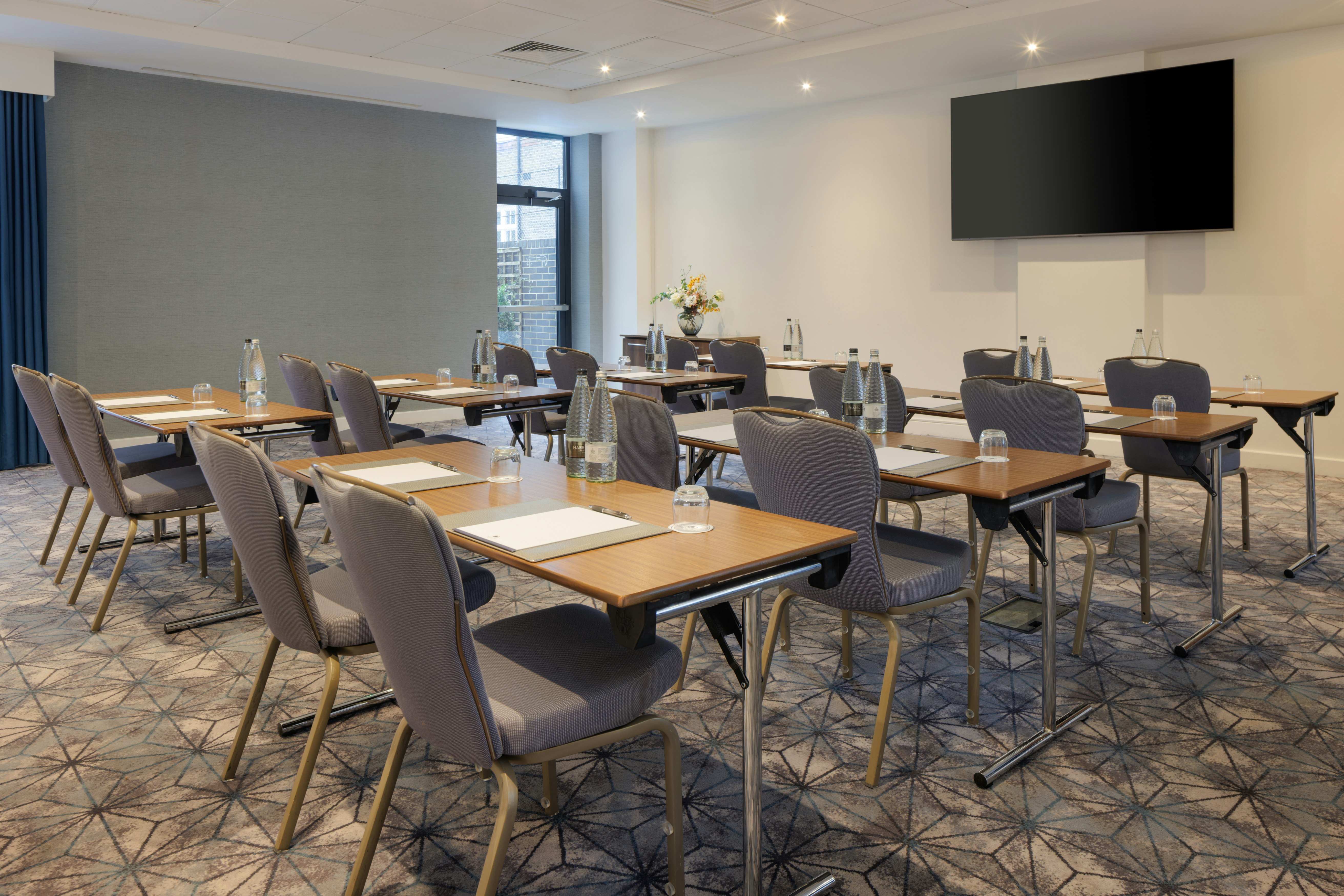 DoubleTree by Hilton London Angel Kings Cross 43/57