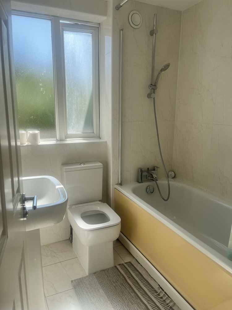 Kew Rooms 45/49