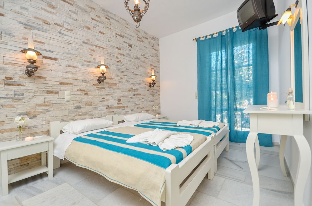 Agia Anna Living 17/50