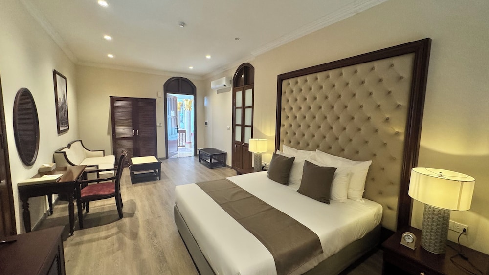 Champa, Executive, Queen Bed