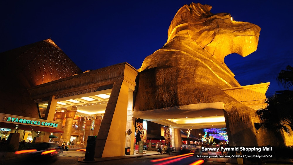 Golden Night Hotel Sunway 7/62