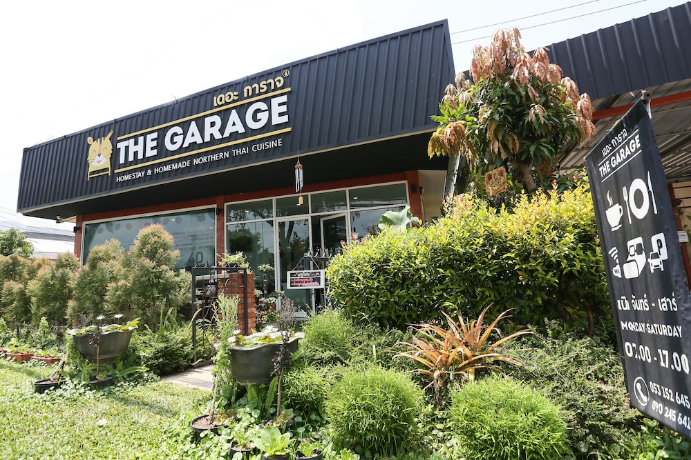 The Garage 3/43