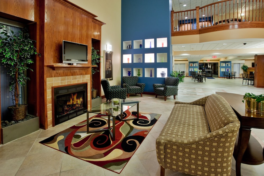 Holiday Inn Express Hotel & Suites Suffolk 31/41