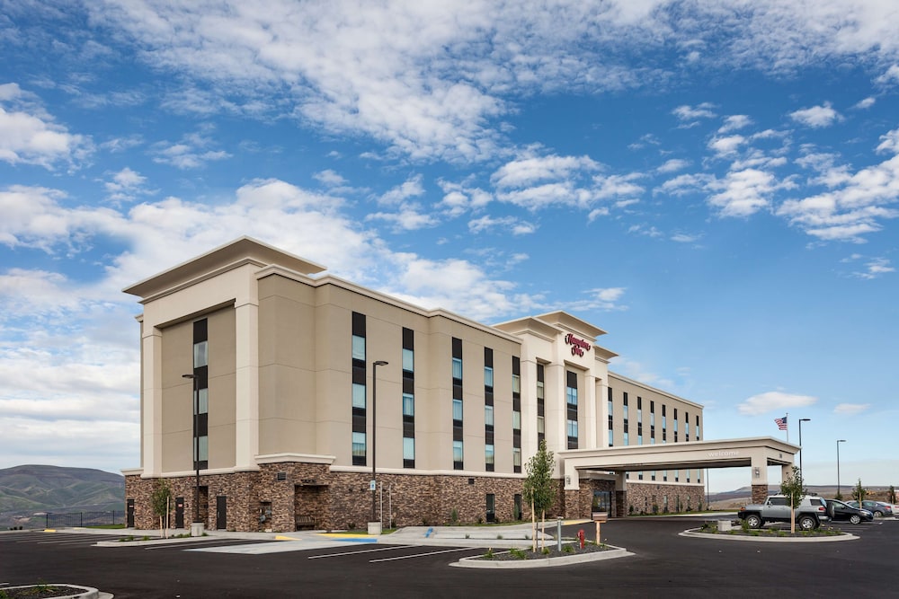 Hampton Inn Lewiston ID 3/42