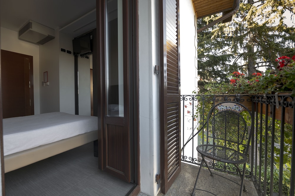 Hotel Ungheria Varese 1946 3/50