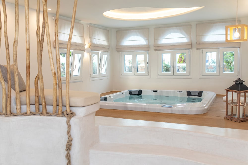 Cycladic Islands Hotel 4/47
