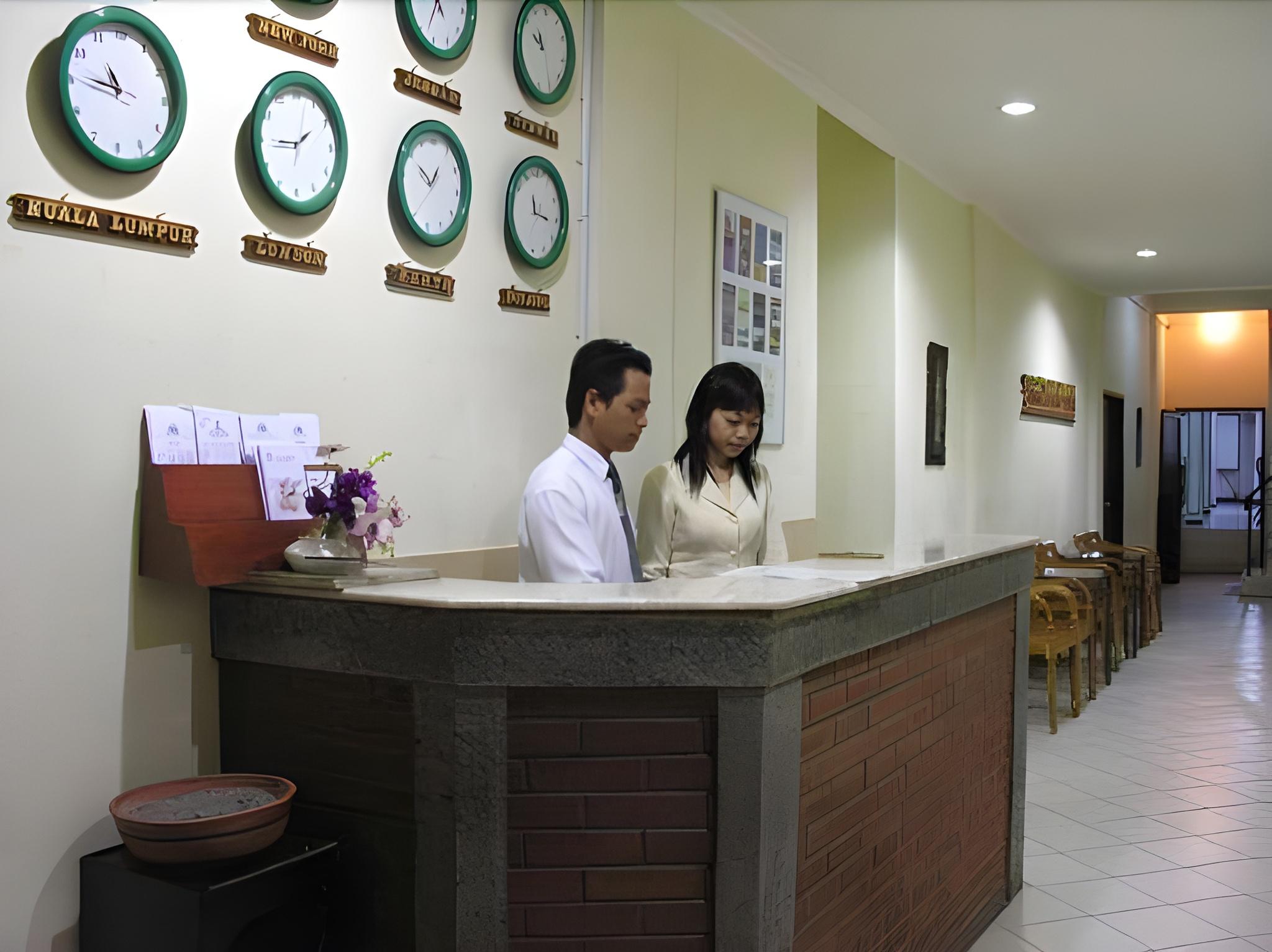 Hotel Augusta Bandung 6/18