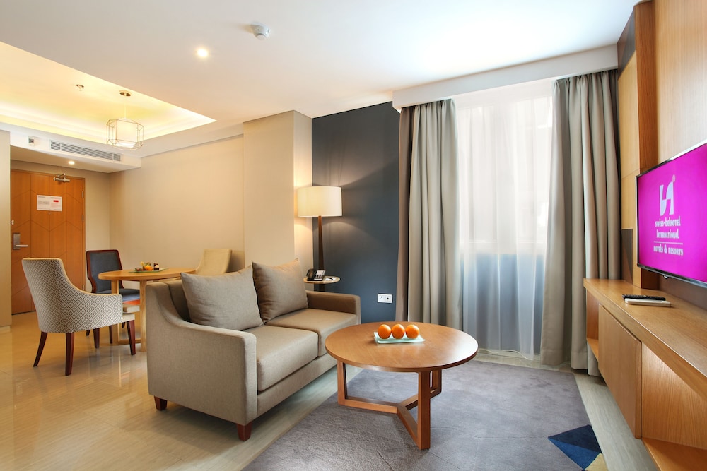 Swiss-Belhotel Pondok Indah 48/69