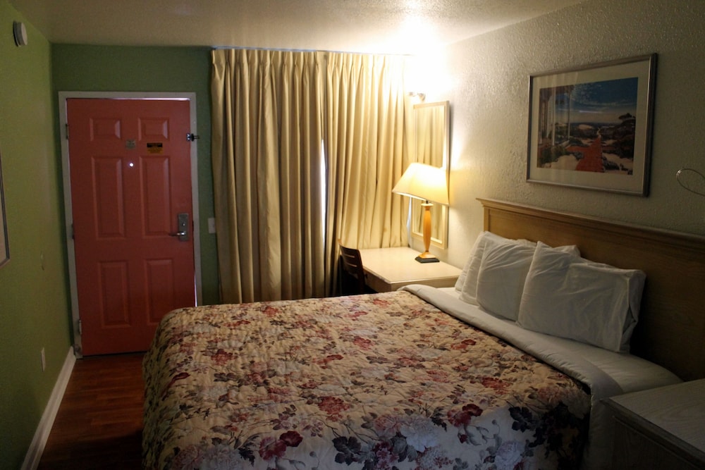 Fireside Inn Santa Cruz 22/63