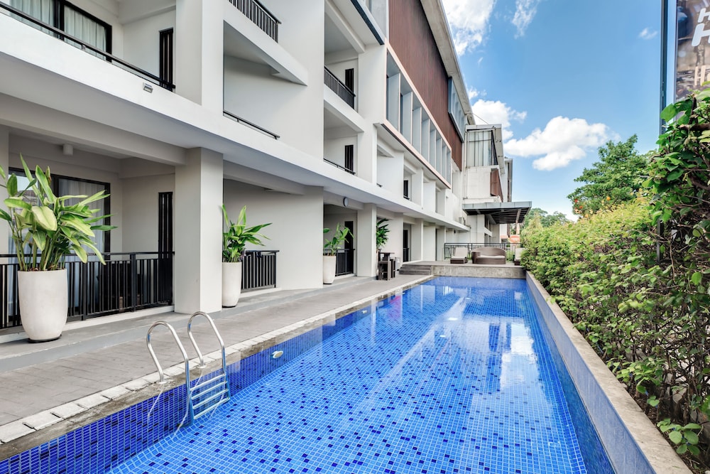 Harris Hotel Seminyak 48/50