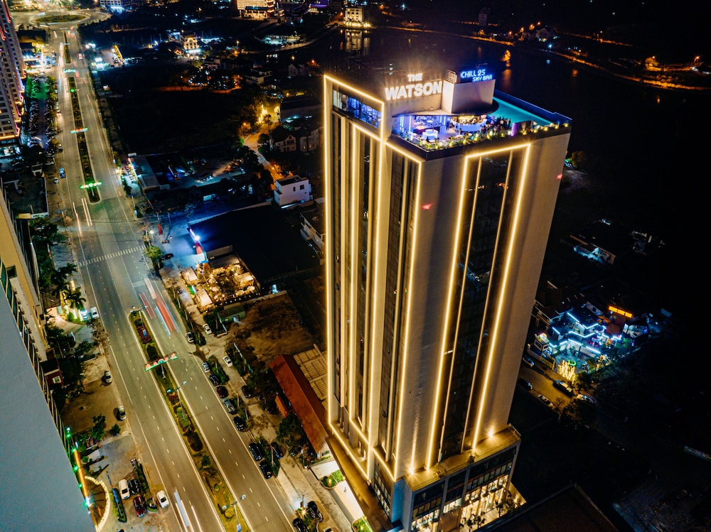 THE WATSON PREMIUM HALONG HOTEL 3/50
