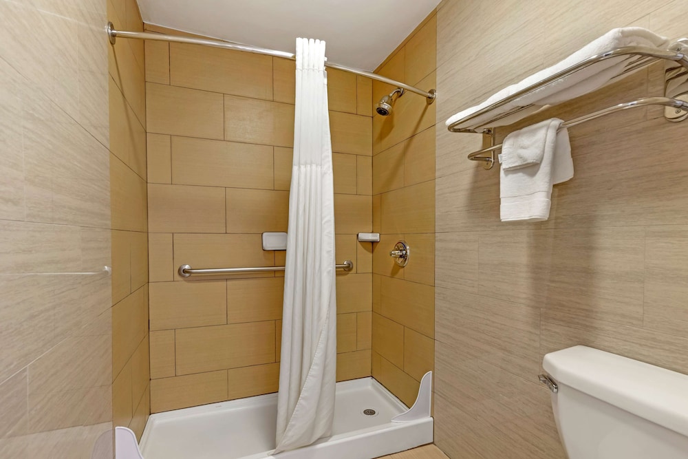 Best Western Brady Inn 13/26