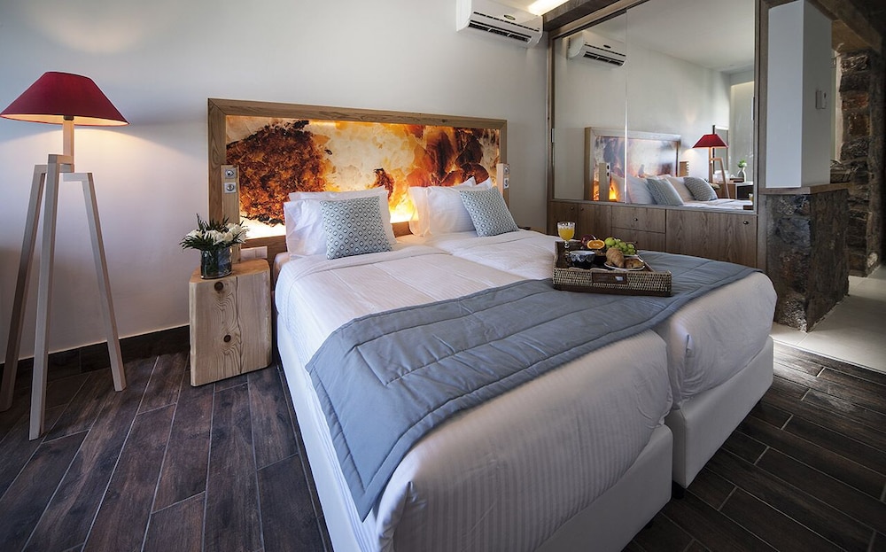 Elounda Orama Boutique Hotel by GHH 18/50