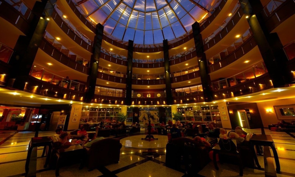 Grand Pasa Hotel 2/38