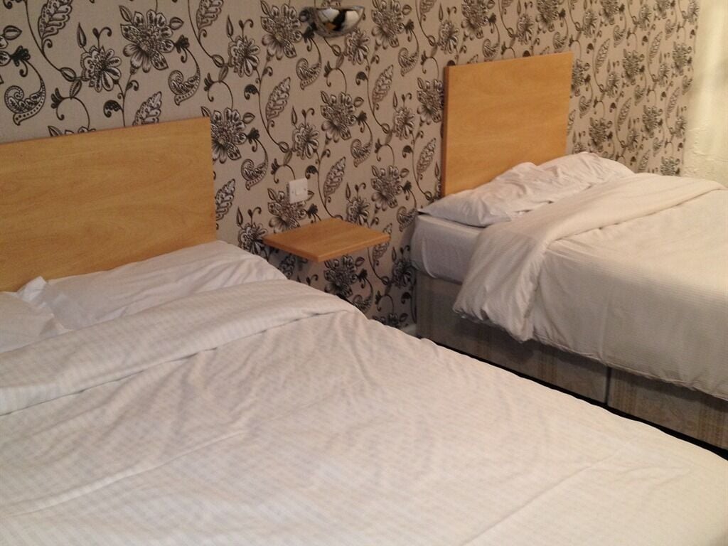 Room, Twin Beds