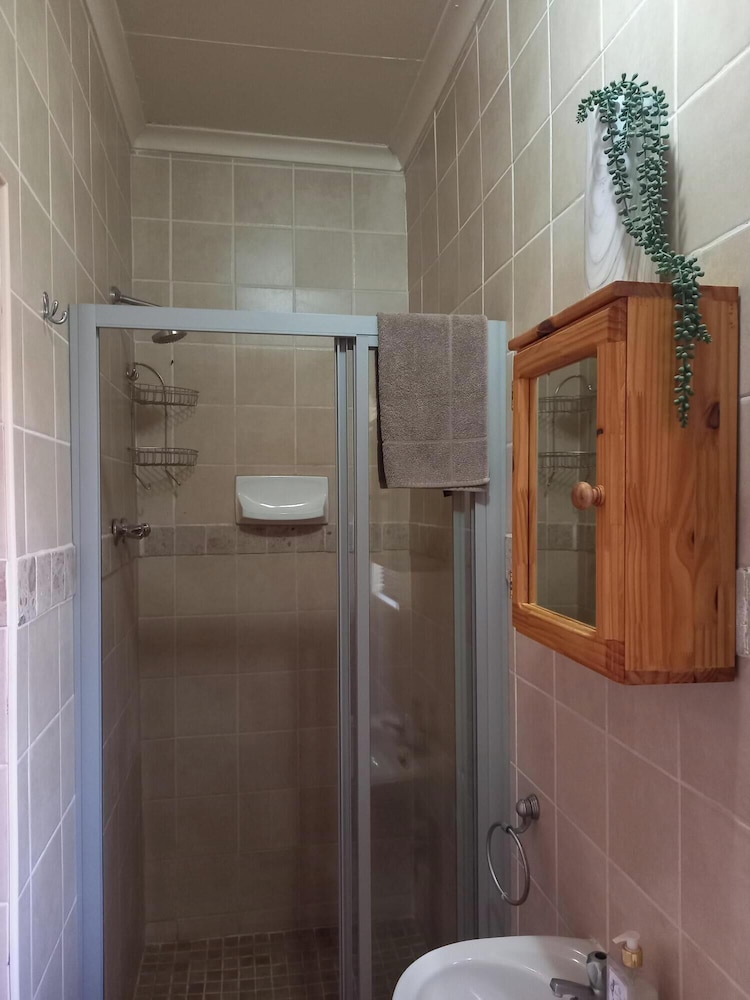 Acacia Gastehuis KATHU 49/50