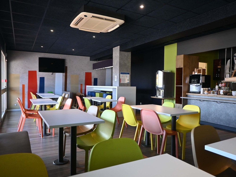 Ibis Budget Laval 53/67