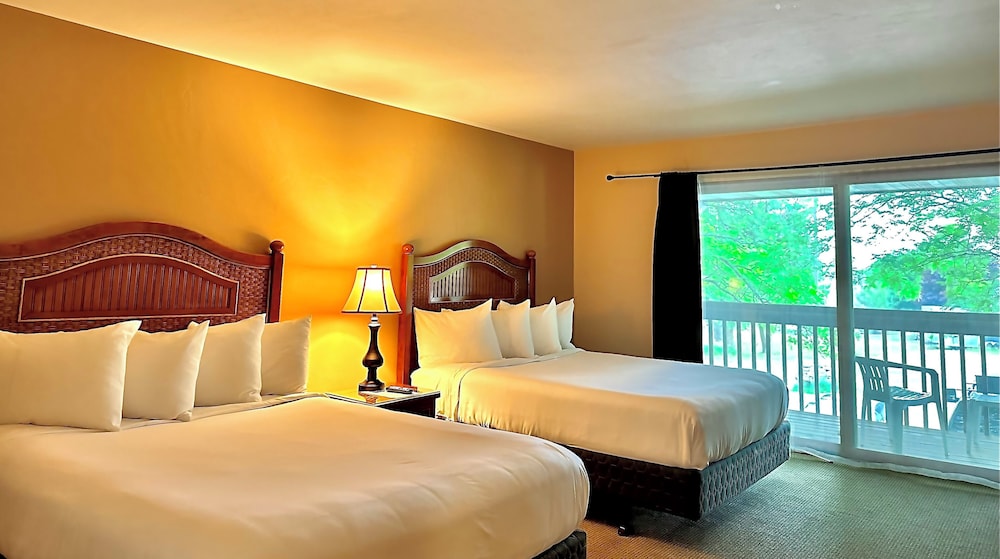 غرفة قياسية بسريرين كوين، Lodge at Leathem Smith 2/7