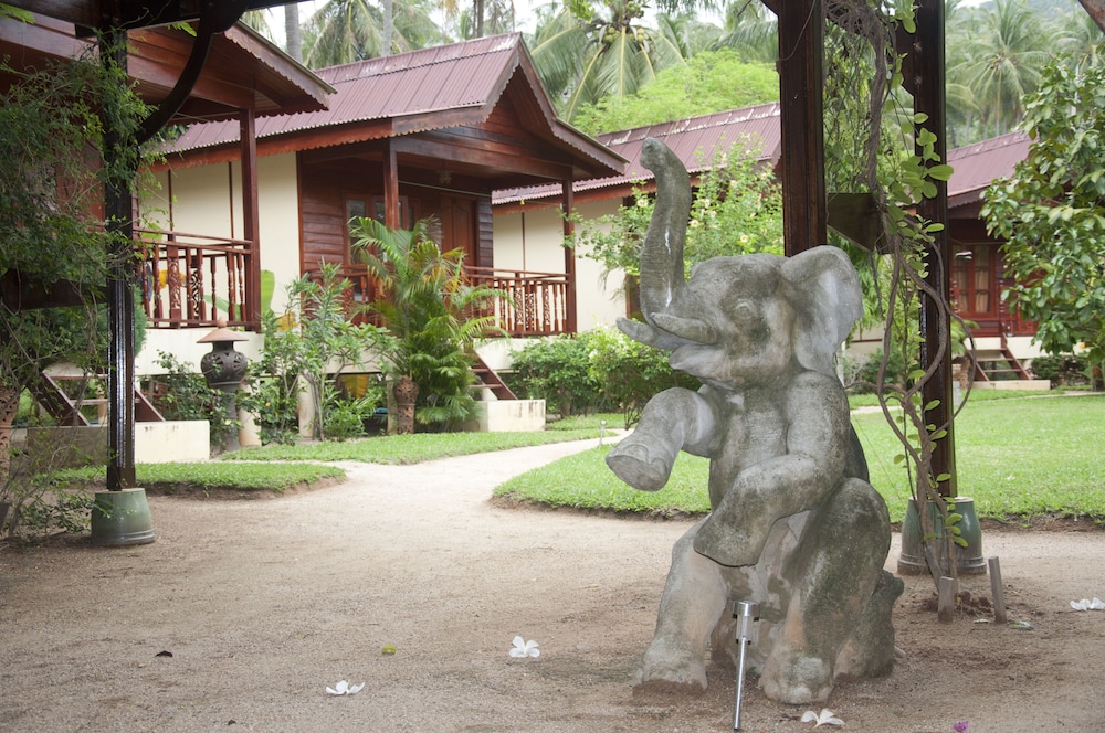 Phangan Rainbow Bungalows 29/30