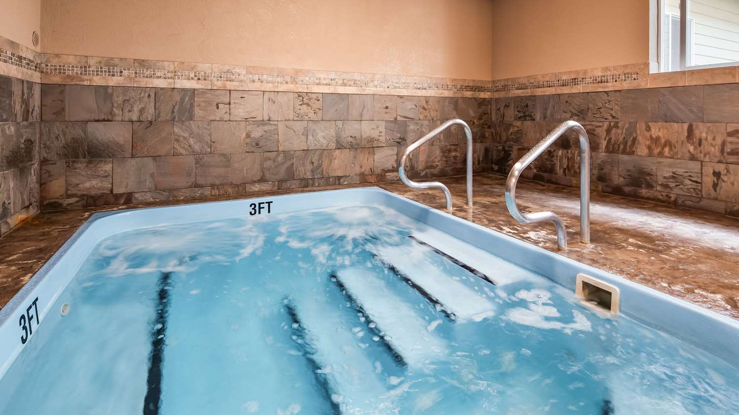 Best Western Plus Flathead Lake Inn And Suites 37/74
