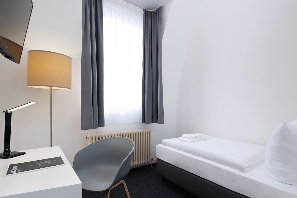 Mk Hotel Berlin 20/50