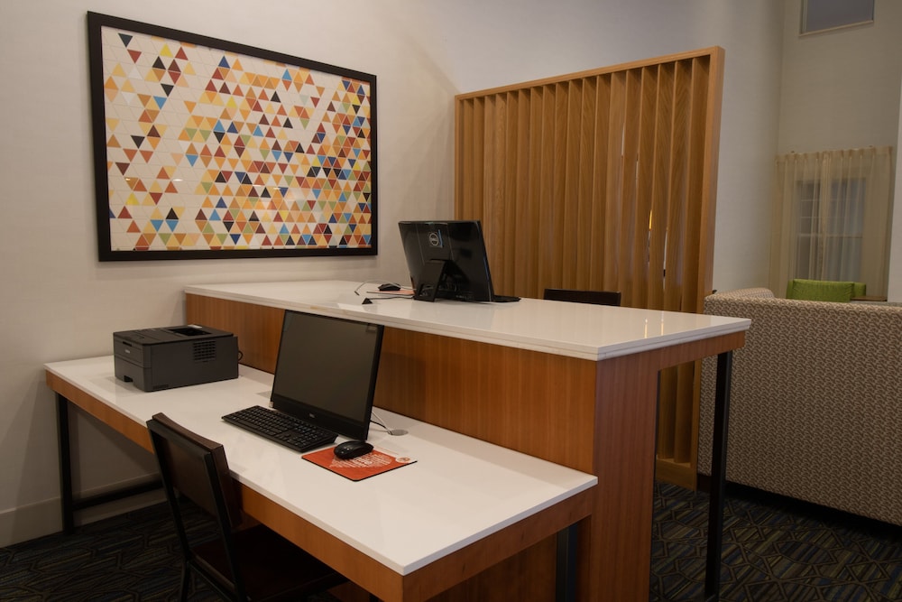 Holiday Inn Express Hotel And Suites Manassas 46/48