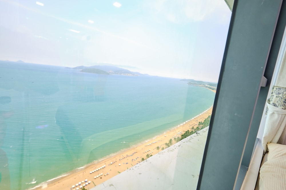Sunrise Ocean View Apartment 71/77