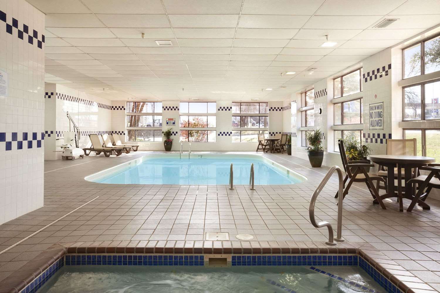 Baymont by Wyndham Sioux Falls Near West 41st Street 7/20