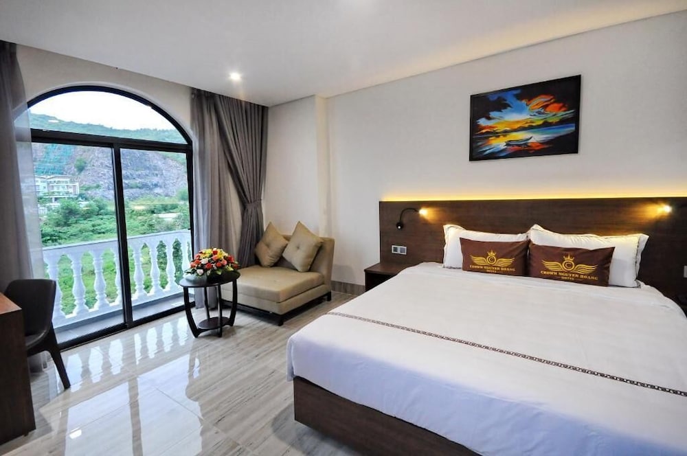 Crown Nguyen Hoang Hotel 20/58