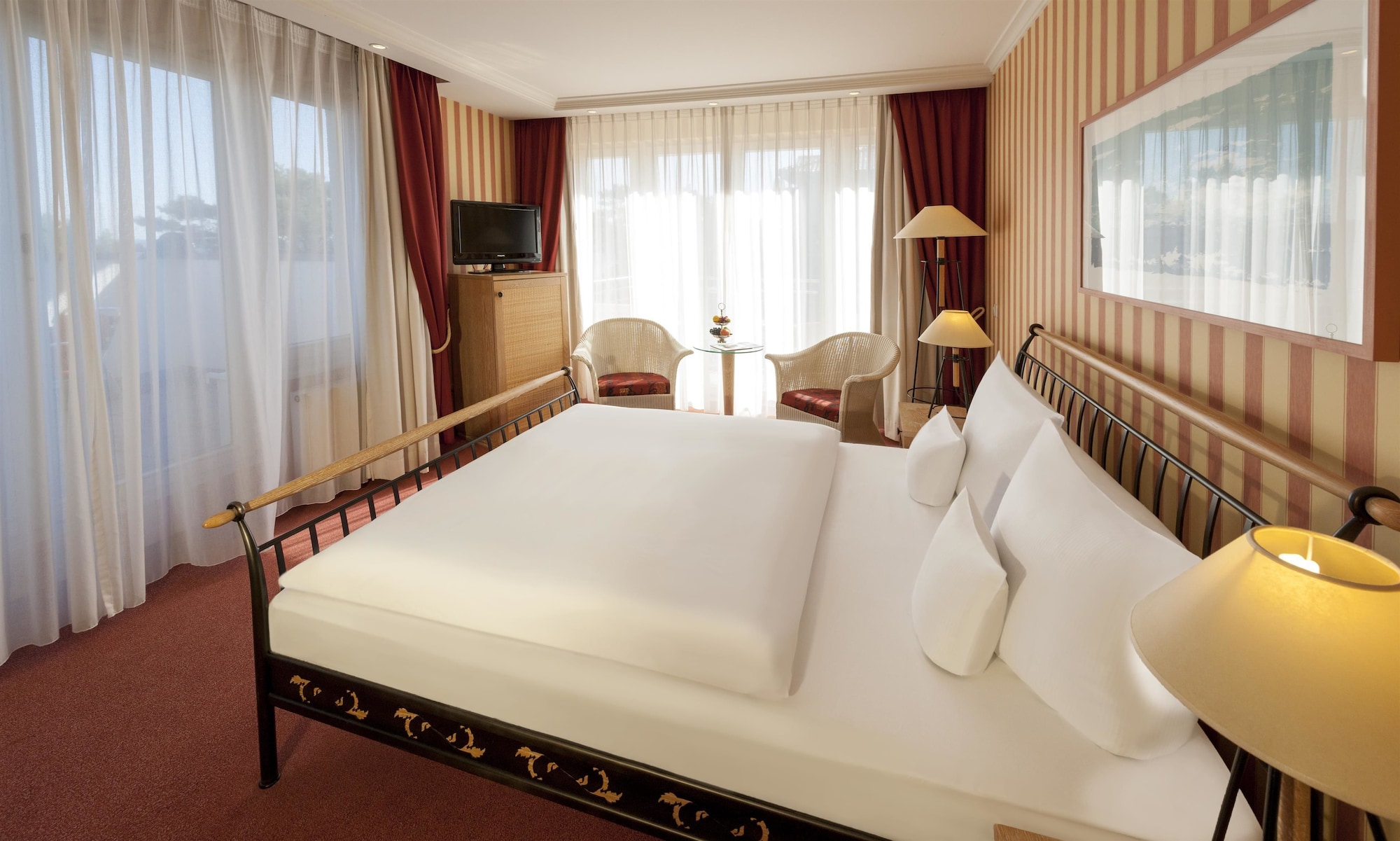 Comfort, Suite, Double Bed, Lateral Side Sea View