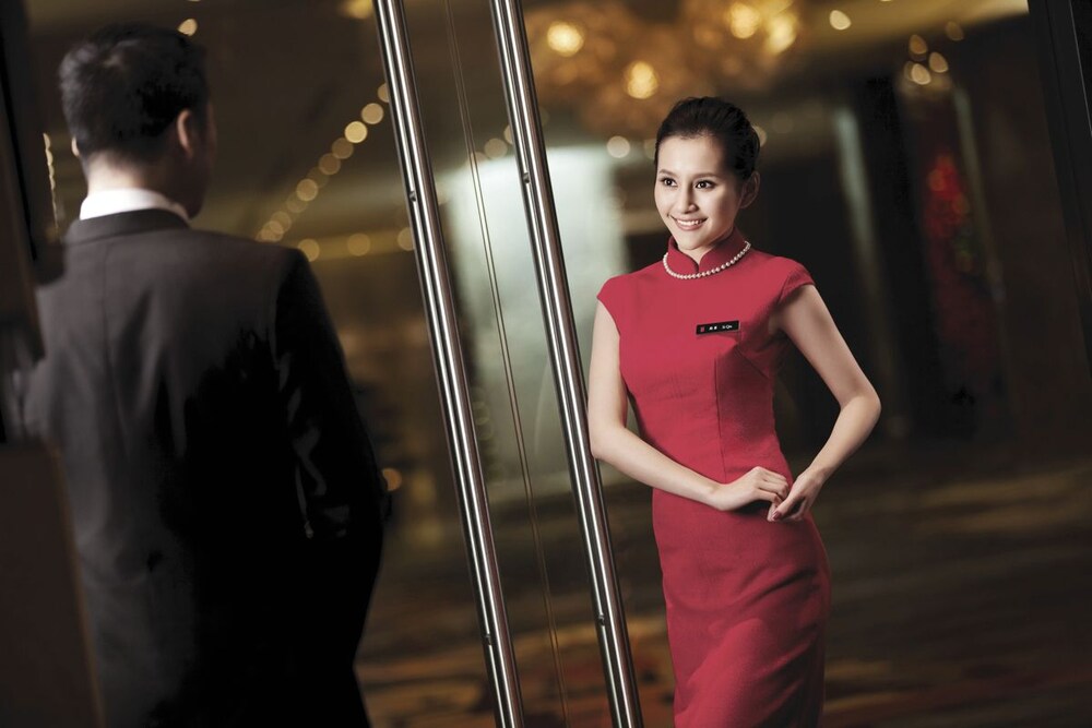HUALUXE YANGJIANG CITY CENTER 43/79