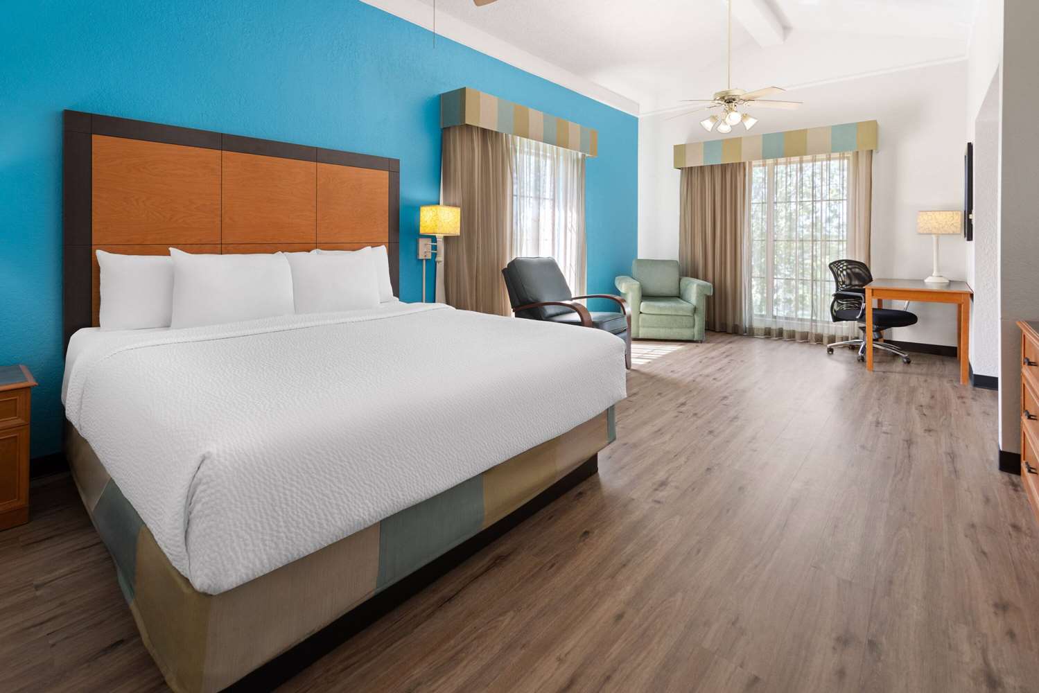 La Quinta Inn by Wyndham Pittsburgh Airport 8/36